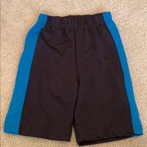 🎃3+ for $5 each! 🎃 Basketball shorts